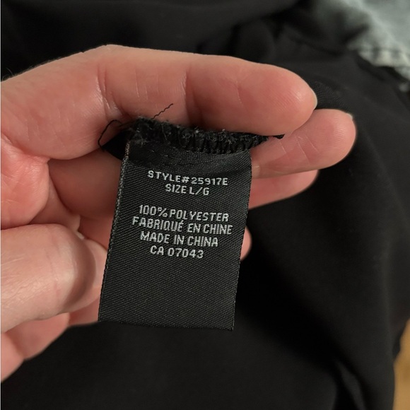 Elegant Black Women's Top - Picture 5 of 5